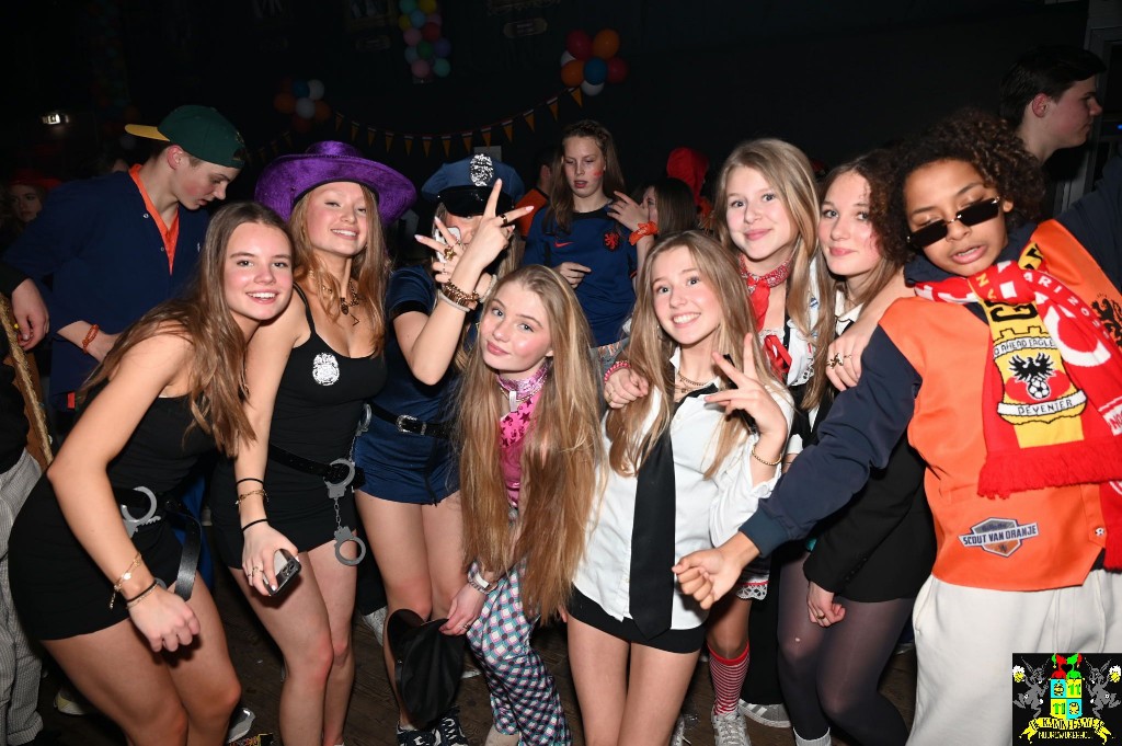 ../Images/Kick off 2025 347.jpg